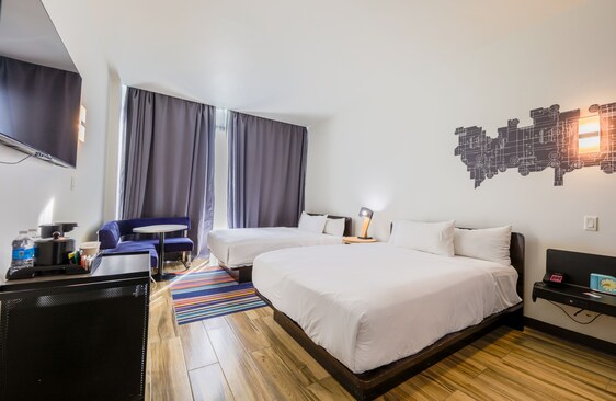 Aloft, Guest room, 2 Queen